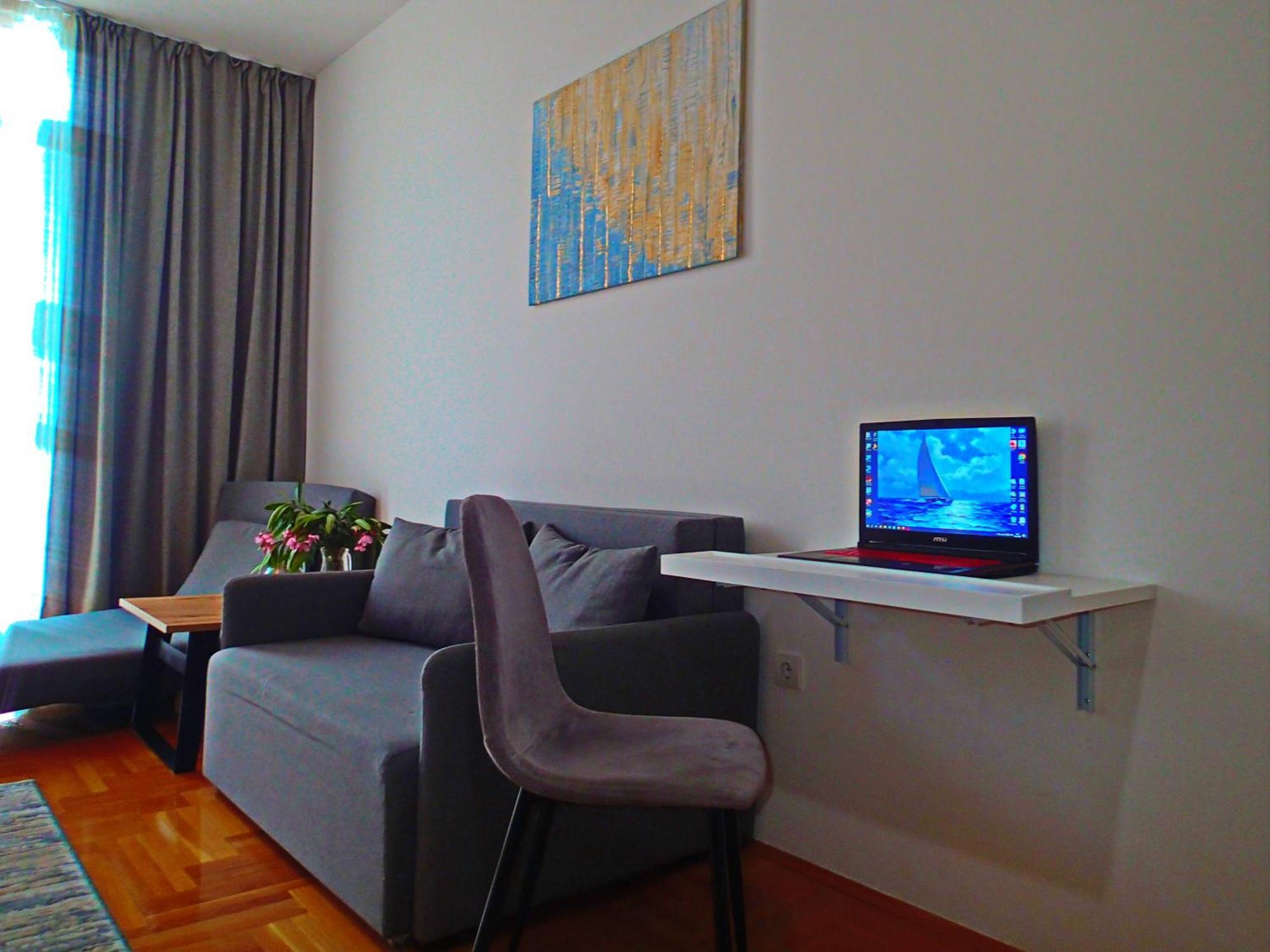 Apartment Sova Tivat Eksteriør billede