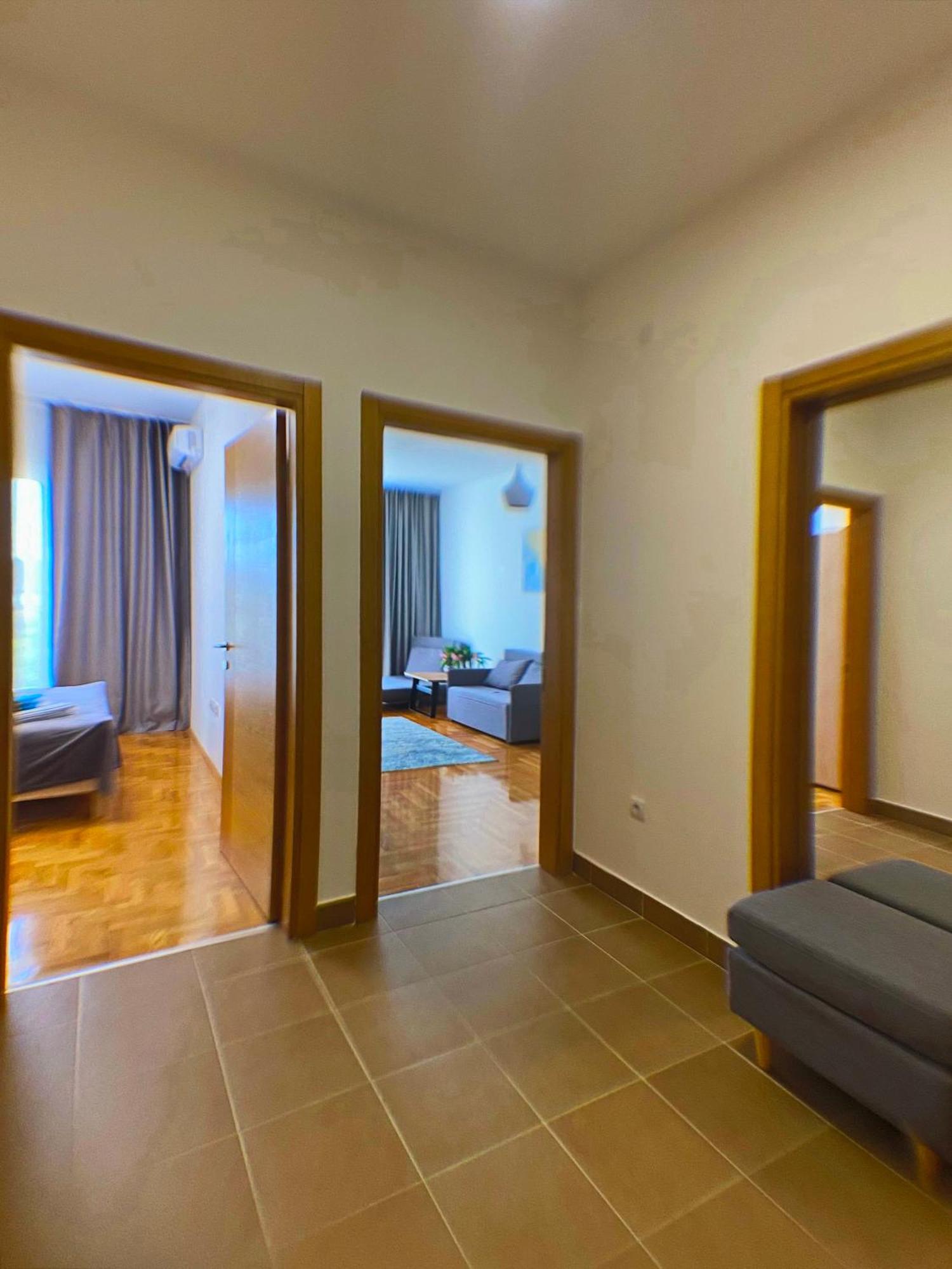 Apartment Sova Tivat Eksteriør billede