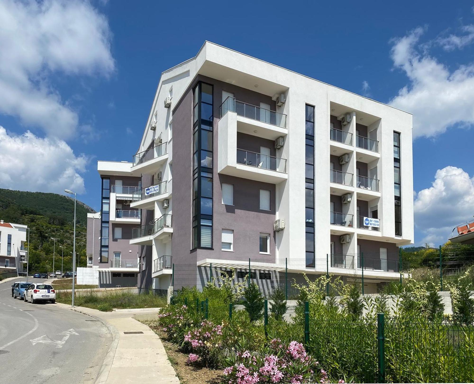 Apartment Sova Tivat Eksteriør billede